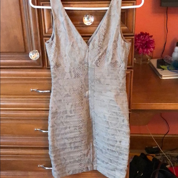 Express mini dress - Picture 4 of 4